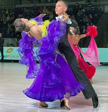 Iacob Nanu și Cristina Moroti, de la Liceul Lenau, vor prezenta România la  campionatele mondiale și europene de dans sportiv