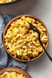 For even more crunch, sprinkle the top with breadcrumbs for even more crunch, sprinkle the top with breadcrumbs tossed in melted butter before baking, and for a vegetarian version, simply omit the chicken. Magic One Pot Mac And Cheese Nourish And Fete