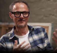 King Charles' portrait painter Jonathan Yeo admits not everyone will like  the 'fiery' painting