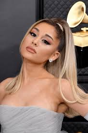 Direttamente dal red carpet dei grammy awards 2020 ecco i migliori e peggiori beauty look sul. Ariana Grande Just Posted Some Makeup Free Selfies Teen Vogue