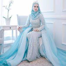 Baju kurung ini lebih dikenali sebagai baju kurung teluk belanga yang mempunyai leher berbentuk. Biru Laut Wedding Dress Long Sleeve Muslim Wedding Dresses Dubai Wedding Dress