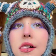 I have a question for all the women, ..….how do you all put your newly  acquired pancake boobies into a bra? Am currently doing the tuck and roll  method, it's not looking