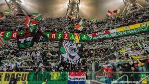Ado den haag is een voetbalclub voor en van iedereen en bekend door passie, strijd en oefening gepaard aan haagse bluf. Ultras World Over 200 Ado Den Haag Fans Supprted Legia Facebook