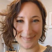 Alyssa Knapp's Instagram, Twitter & Facebook