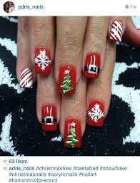 Christmas Tree Acrylic Nails Nailart By Adris Nails Christmas Nail Designs Christmas Nail Art Designs Christmas Nail Art