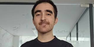 Omar Bello's Instagram, Twitter & Facebook