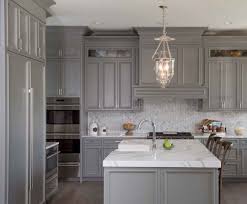 Infuse your space with these signature farmhouse kitchen design ideas, but don't be afraid to let your personality shine through. Pin On New Home Decor