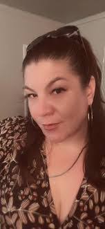 Natalie Ruth's Instagram, Twitter & Facebook