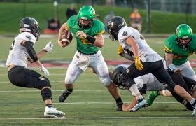 Greenup off and running: Musketeers hold off Panthers charge