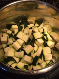 Or 0 minutes if you want it substantial (if steaming broccoli, go for 0 minutes). Instant Pot Zucchini Melanie Cooks
