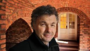 Jeg led meg gjennom en ni minutters video om keisersnitt for å kunne  beskrive det ordentlig