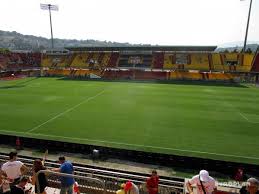 Leggi su corrieredellosport.it le ultime news sportive e di cronaca, segui i live, consulta i risultati, le statistiche, le foto ed i video di calcio, basket, f1, tennis e molto altro. Stadio Ciro Vigorito Stadion In Benevento