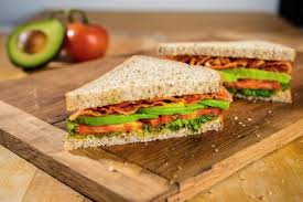 Padahal ada menu sarapan pagi yang lezat, bergizi, dan mudah dibuat. 6 Menu Makanan Sehat Untuk Sarapan Suami Dan Anak Enak Dan Nggak Ribet Bikinnya