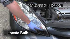 Find the correct high & low beam headlamp light bulb size / type for toyota sienna from 1998 to 2017 production years. Toyota Sienna 2004 2010 Turn Signal Headlight And Tail Light Bulb Change How To Preview Youtube