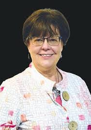 Glenda Machado's Instagram, Twitter & Facebook