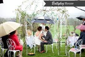 Top Wedding Venues In Wicklow Ireland Cosy Country Houses Eclectic Estates And Luxurious Hotels Weddingsonline Ireland Wedding Venues Rain Wedding Wedding Venues