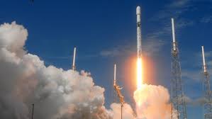 Jun 17, 2021 · a spacex falcon 9 rocket carrying the gps iii sv05 satellite for the u.s. Spacex Launches Starlink Satellites On Record Breaking Mission