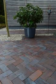 Csm 2 Aka Hambuehren 8167f88246 Jpg 399 600 Ziegelsteine Gartengestaltung Aussenbereich