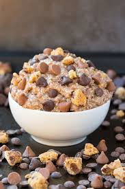 Simple peanut butter overnight oats made with just 5 ingredients and 5 minutes prep time. Low Carb Keto Overnight Oatmeal Paleo Vegan Recipe Keto Oatmeal Low Carb Chocolate Chip Cookies Low Carb Breakfast Easy