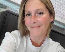 Shana Bergman's Instagram, Twitter & Facebook