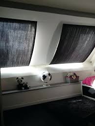 How To Cover A Skylight Cables Pour More Cover For Rv Shower Skylight Dachfenster Wohnen Dachschrage Fenster
