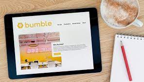 There are over 2,500 online dating sites, and on average, 1,000 new sites pop up annually but not all stay in business. 15 Dating Apps For The Over 50 Crowd
