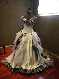Silver And Black Wedding Dress Gothic Wedding Dress Etsy Gothic Wedding Dress Etsy Wedding Dress Wedding Dresses Unique