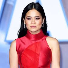 People who liked kelly marie tran's feet, also liked Kxfffx5ehg3wm