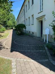 Großzügiges wohnhaus mit drei separaten wohnungen und umfangreichen nebengelass. Garten In Cottbus Immobilienmarkt