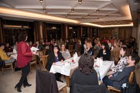 She has four older siblings. Nachlese Unternehmerfrauen Bayern