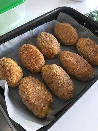 Ungere una pirofila da forno, versarvi dentro il riso e disporre sopra le polpettine. Crocchette Di Riso Al Forno Bimby Ricette Bimby Tm31 Tm5