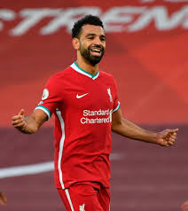 Liverpool star mo salah protects homeless man from thugs. Mo Salah A Barcelona Transfer Target And Liverpool Star Would Like To Go According To Koeman S Pal Sjaak Swart