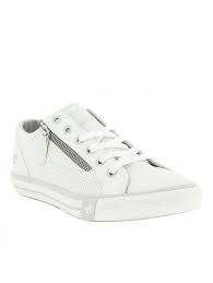 We did not find results for: Baskets Basses Femme Blanches Mustang Ccv Mode