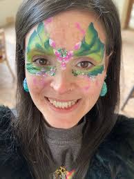 Does anyone know of any kids face painters available for a kids birthday  party in Feb?