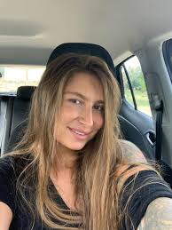 Sandra Paris 🗼🇫🇷 على X: "Will you come to visit me ???? Let's indulge  ourselves and thrill... Life is one time offer !! Sandra Paris Your  Parisian secret 🗼🇫🇷 https://t.co/pDuHOfhTqh https://t.co/uRkoInETHA" /