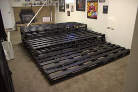 Diy Pallet Home Theater 99 Pallets Home Cinema Room At Home Movie Theater Home Theater Rooms