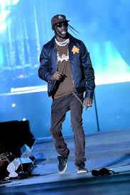 Kylie jenner called out media outlets for falsely reporting on her and travis scott's relationship. Travis Scott Outfits 15 Best Looks From Rapper Travis Scott