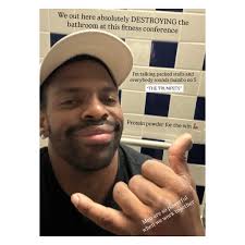 Just picture me in home depot holding this mesh door cover and WHEEZING  💀💀💀