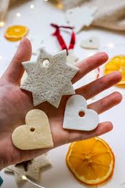 Due qualità che devono essere presenti in una buona pasta da modellare. Comefare 3 Ricette Per La Pasta Modellabile Fatta In Casa Pasta Di Sale Pasta Al Bicarbonato La Vie Est Fit