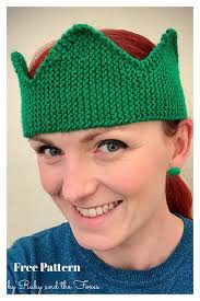 My hat knitting tips and hat size chart will help you knit a hat that fits perfectly plus you'll even find there are many ways to figure out how to work the hat knitting decreases at the crown of a hat. Knitted Crown Free Knitting Pattern