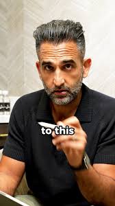 Look who finally showed up in my office. 🤟🏼🎤🎸 Thanks to  @machinegunkelly for getting excited about my name