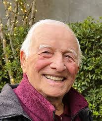 Lynn Christopherson's Instagram, Twitter & Facebook