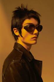 2025 的230 个BUYlist 点子| 古董珠宝, 玻璃藝術, 玻璃雕塑