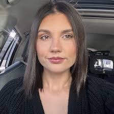 Anastasia Deleon's Instagram, Twitter & Facebook