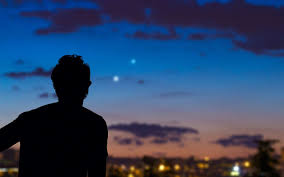 Rencontre entre saturne et jupiter. Jupiter Et Saturne Sont De Plus En Plus Proches L Une De L Autre Dans Le Ciel