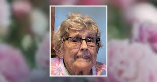 Dolores Riggs's Instagram, Twitter & Facebook