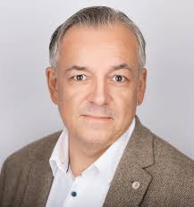 Echipa de Experți în Training și Consultanță