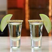 Grandma S Apple Pie Shots Tipsy Bartender Recipe Shooter Recipes Shot Recipes Tipsy Bartender