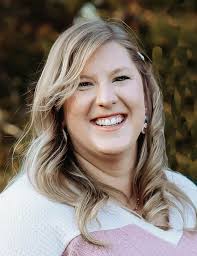 Brooke Cowart's Instagram, Twitter & Facebook