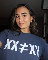 Paula Scanlon's Instagram, Twitter & Facebook